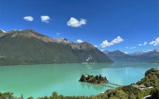 十月到拉薩去旅游必帶的東西有哪些？去西藏玩有哪些物品必需帶？