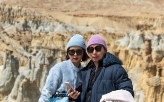 跟團(tuán)到拉薩去旅游費(fèi)用要多少？去西藏游玩10天需要花費(fèi)多少？